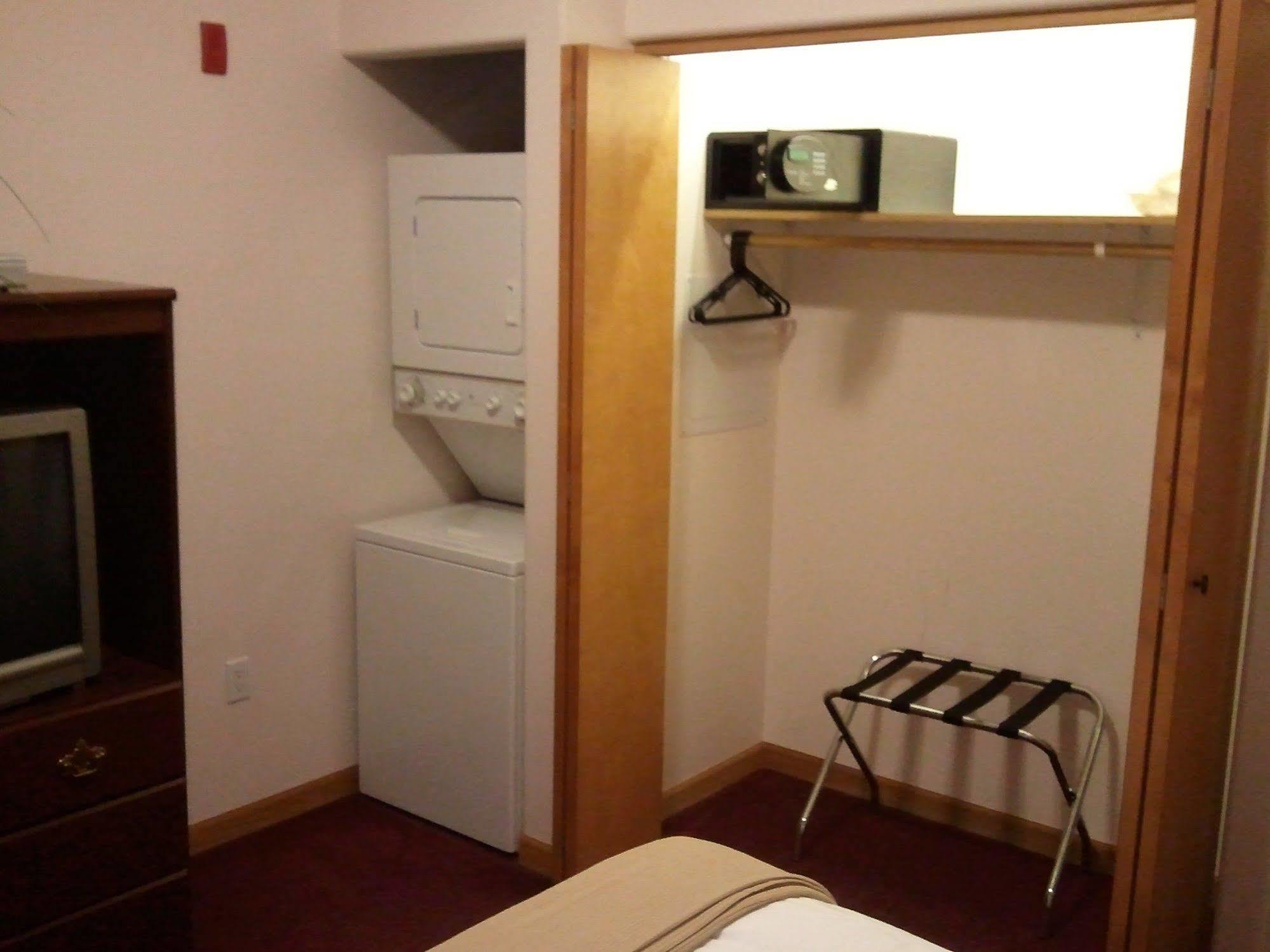 Totem Hotel And Suites Valdez Εξωτερικό φωτογραφία